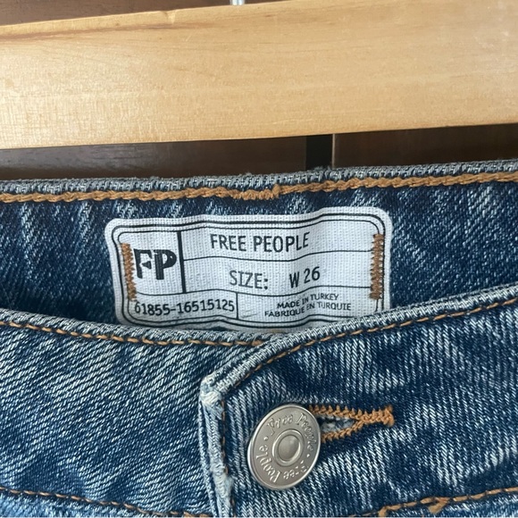 Free People Patchwork High Waist Crop Jeans. NWT. - Picture 4 of 8